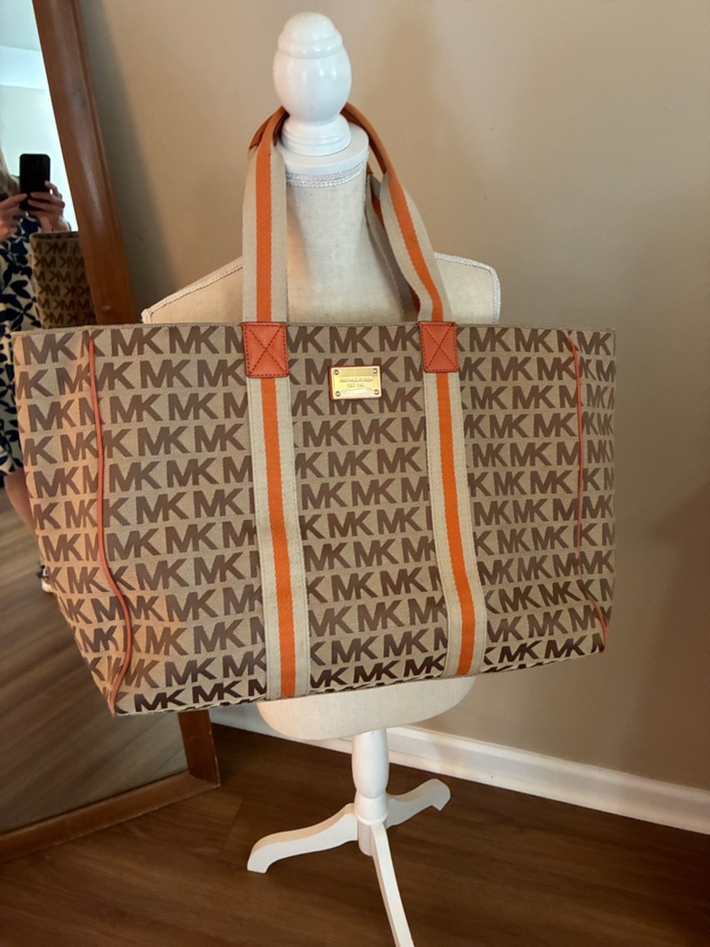Michael Kors Brown MK Logo Canvas Tote XL like good enough to travel for the wee